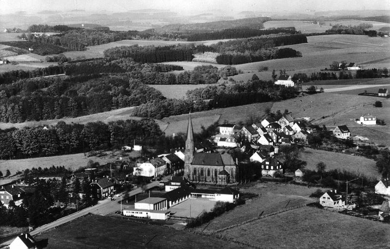 Wipperfuerth von oben/Luftaufn. Kreuzberg 1963